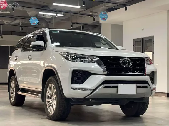 Toyota Fortuner 2.8 AT 4x4 Legender 2021 - Hỗ trợ mọi thủ tục, giá tốt tại hãng