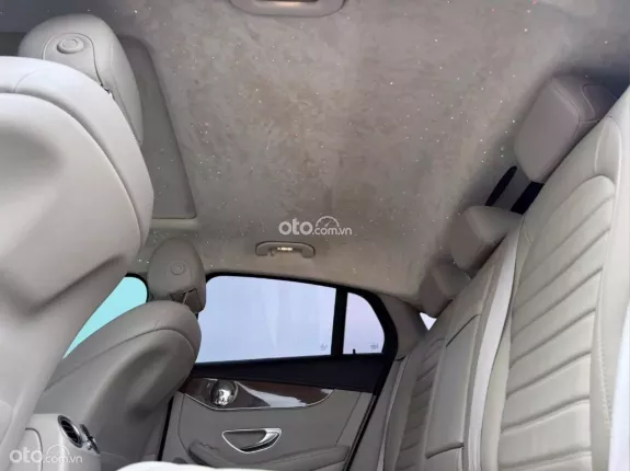 Mercedes-Benz GLC 300 4Matic Coupe 2019 - Xe sang trọng với thiết kế nổi bật