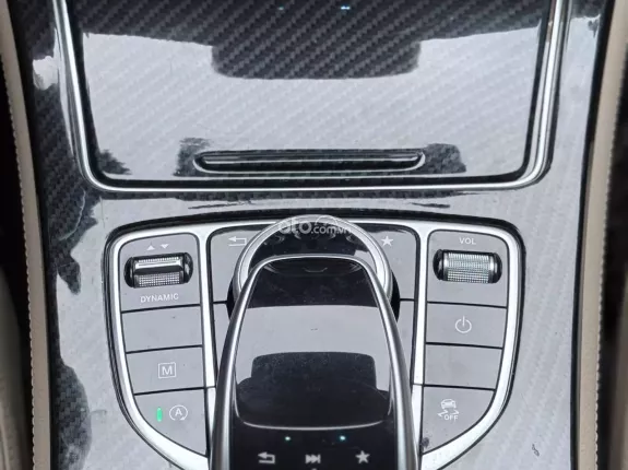 Mercedes-Benz GLC 300 4Matic Coupe 2019 - Xe sang trọng với thiết kế nổi bật