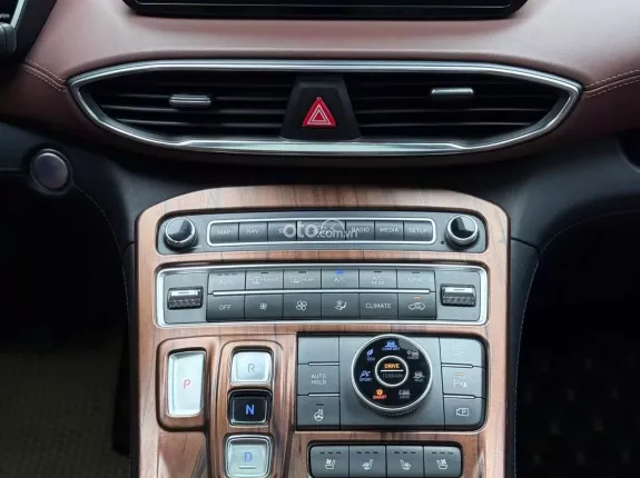 Hyundai Santa Fe 2.2 Dầu Cao cấp 2022 - Còn mới, giá tốt nhất thị trường