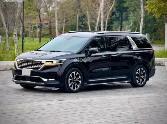 Kia Carnival 2.2D Signature 2023 - Xe lướt chất lượng như mới, giá tốt