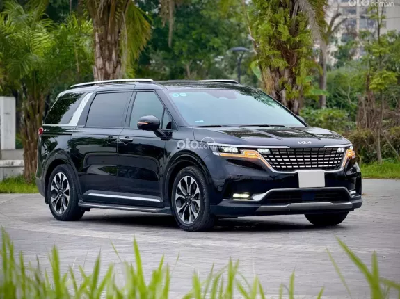 Kia Carnival 2.2D Signature 2023 - Xe lướt chất lượng như mới, giá tốt