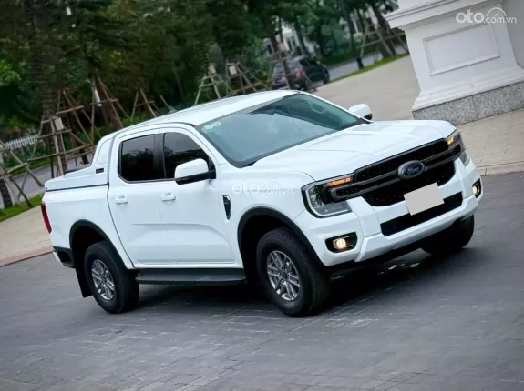 Ford Ranger XLS 2.0L 4x2 AT 2023 - Siêu chất