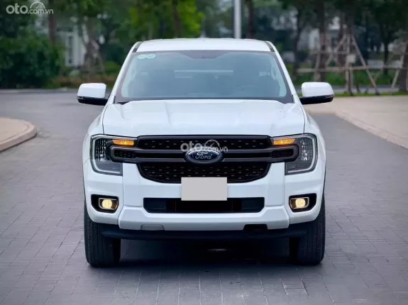 Ford Ranger XLS 2.0L 4x2 AT 2023 - Siêu chất