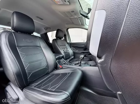 Ford Ranger XLS 2.0L 4x2 AT 2023 - Siêu chất