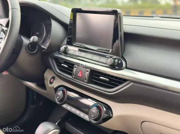 Kia Cerato 1.6 AT Luxury 2019 - Xe đẹp tại Hà Nội, giá tốt thương lượng
