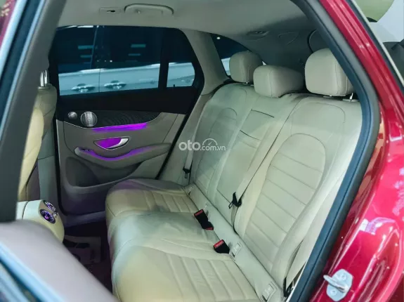 Mercedes-Benz GLC 200 4Matic 2020 - Xe cực đẹp, bảo trì bảo dưỡng đầy đủ
