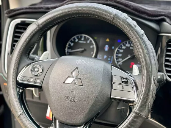 Mitsubishi Outlander 2.0 CVT Premium 2022 - HỖ TRỢ SANG TÊN- TRẢ GÓP 60%