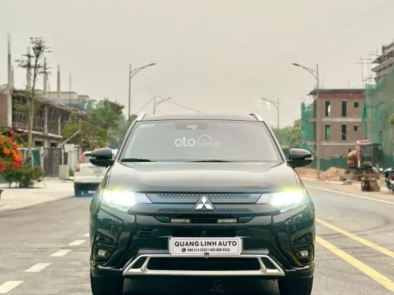 Mitsubishi Outlander 2.0 CVT Premium 2022 - HỖ TRỢ SANG TÊN- TRẢ GÓP 60%