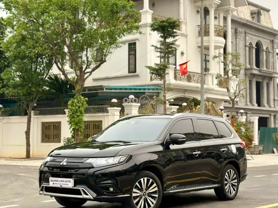 Mitsubishi Outlander 2.0 CVT Premium 2022 - HỖ TRỢ SANG TÊN- TRẢ GÓP 60%