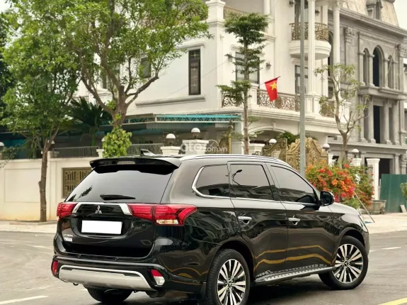 Mitsubishi Outlander 2.0 CVT Premium 2022 - HỖ TRỢ SANG TÊN- TRẢ GÓP 60%