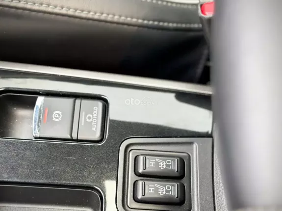 Mitsubishi Outlander 2.0 CVT Premium 2022 - HỖ TRỢ SANG TÊN- TRẢ GÓP 60%