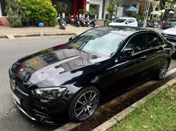 Mercedes-Benz E300 AMG 2020 - Xe đăng ký tháng 6/2020