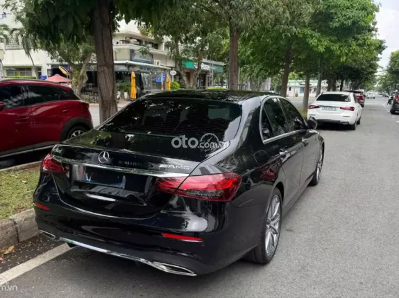 Mercedes-Benz E300 AMG 2020 - Xe đăng ký tháng 6/2020
