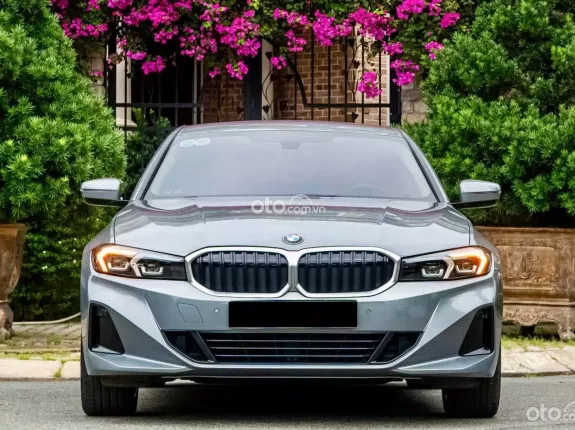 BMW 320i Sport Line 2023 - Xe cực lướt 3v1