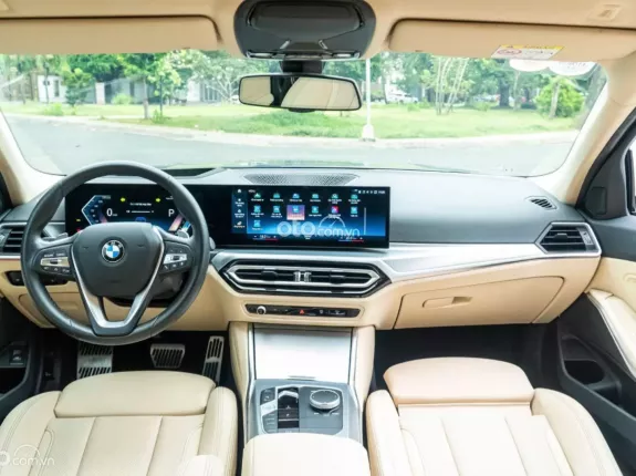 BMW 320i Sport Line 2023 - Xe cực lướt 3v1