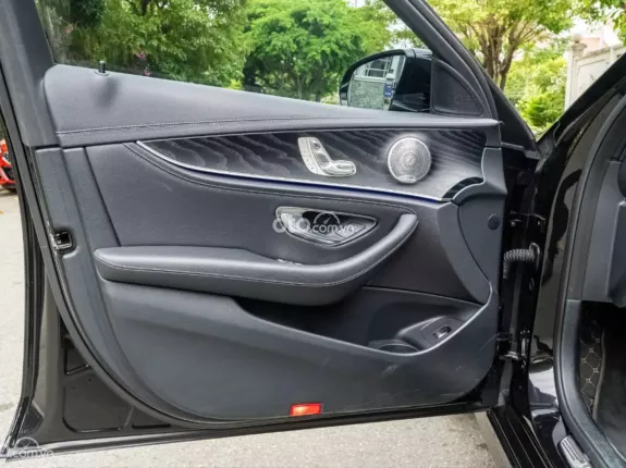 Mercedes-Benz E300 2020 - BAO ĐẬU BANK 70-90% (Ib Zalo tư vấn trực tiếp 24/7)