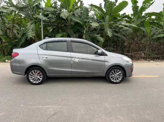 Mitsubishi Attrage 1.2L MT 2015 - Nhập Thái Lan. Xe chất, máy số keo chỉ zin hết Nội ngoại thất đẹp Giá hạt dẻ Alo 097492425
