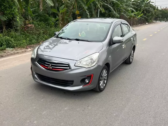 Mitsubishi Attrage 1.2L MT 2015 - Nhập Thái Lan. Xe chất, máy số keo chỉ zin hết Nội ngoại thất đẹp Giá hạt dẻ Alo 097492425