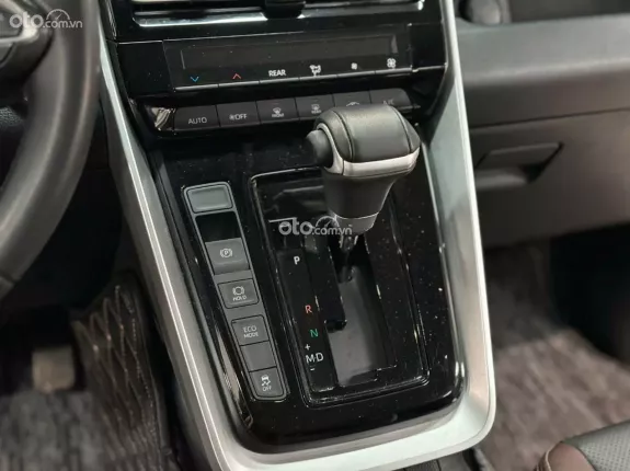 Toyota Innova Cross Xăng 2024 - Xe đẹp tại Hãng, giá cực tốt