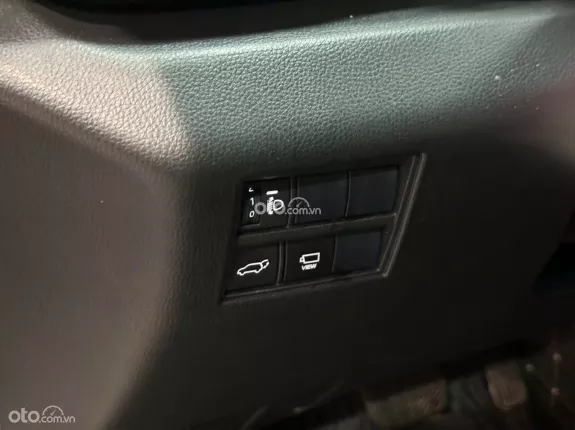 Toyota Innova Cross Xăng 2024 - Xe đẹp tại Hãng, giá cực tốt