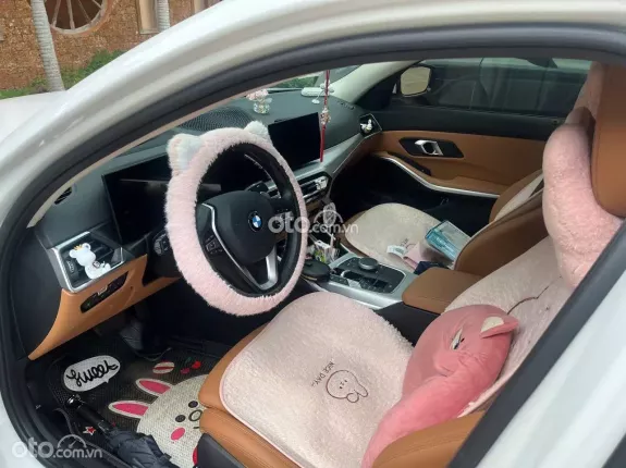 BMW 320i 2024 - BAO ĐẬU BANK 70-90% (Ib Zalo tư vấn trực tiếp 24/7)