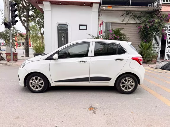 Hyundai Grand i10 Hatchback 1.2 AT 2015 - Xe đẹp zin máy 1.2 nhập ấn