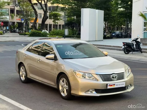 Toyota Camry 2.5Q 2014 - 1 CHỦ, Vàng cát, sử dụng gia đình