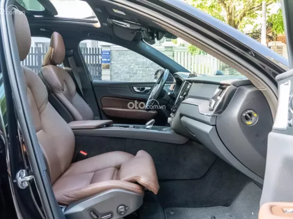 Volvo XC60 2022 - BAO ĐẬU BANK 70-90% (Ib Zalo tư vấn trực tiếp 24/7)