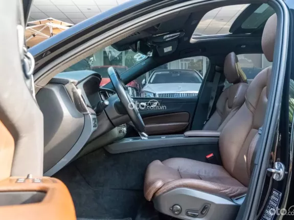 Volvo XC60 2022 - BAO ĐẬU BANK 70-90% (Ib Zalo tư vấn trực tiếp 24/7)