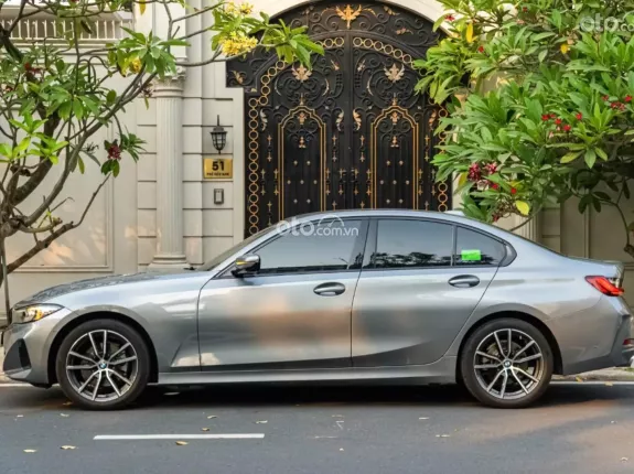 BMW 320i Sport Line 2023 - Tiết kiệm ngay 500tr, bank 70%