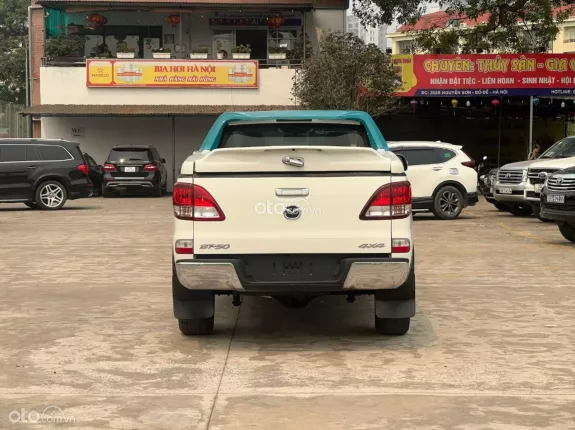 Mazda BT-50 Standard 4x4 2.2 MT 2016 - Mazda BT-50 Standard 4x4 2.2 MT 2016