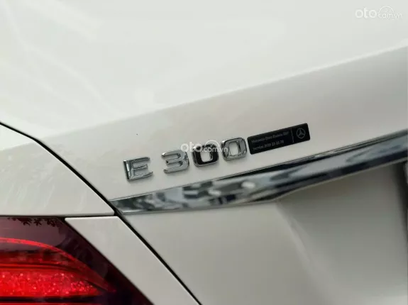 Mercedes-Benz E300 AMG 2020 - Xe gia đình cần bán