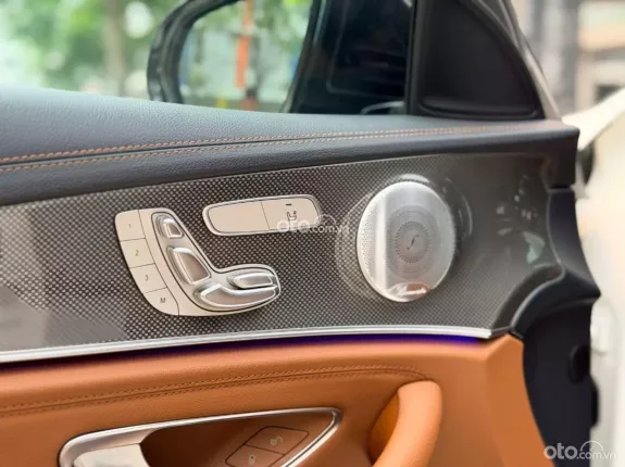 Mercedes-Benz E300 AMG 2020 - Xe gia đình cần bán
