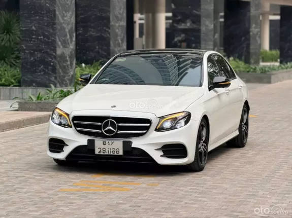 Mercedes-Benz E300 AMG 2020 - Xe gia đình cần bán