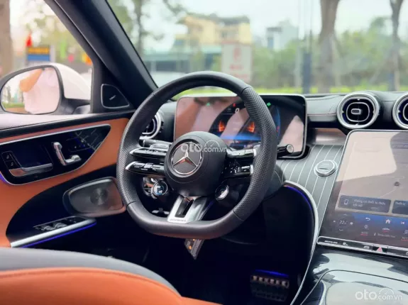 Mercedes-Benz C43 3.0 V6 2023 - Xe đẹp đăng ký tháng 3/2025