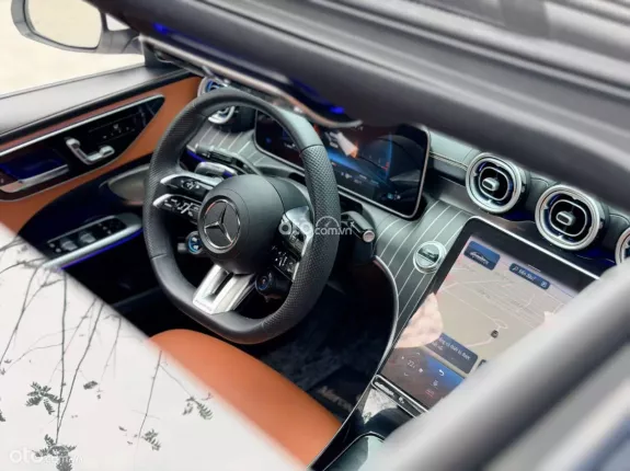 Mercedes-Benz C43 3.0 V6 2023 - Xe đẹp đăng ký tháng 3/2025
