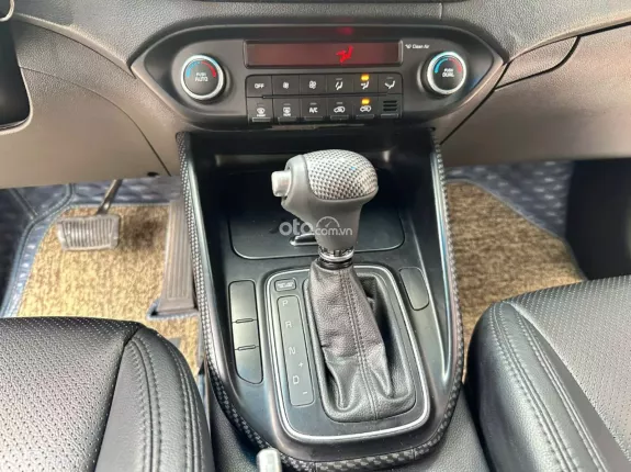 Kia Rondo 1.7 DAT 2016 - Đủ hồ sơ sang tên, giá cực tốt