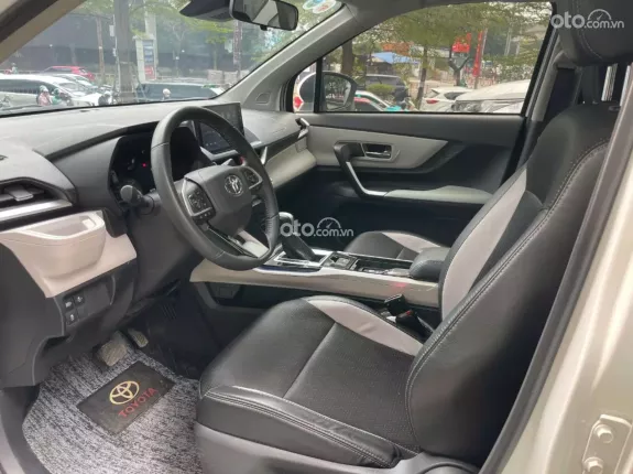 Toyota Veloz Cross CVT Top 2025 - Xe cực đẹp chủ giữ gìn