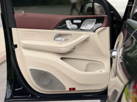 Maybach Quattro 2022 - Xe màu đen, nội thất nâu phối kem cực đẹp