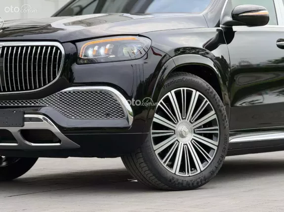 Maybach Quattro 2022 - Xe màu đen, nội thất nâu phối kem cực đẹp