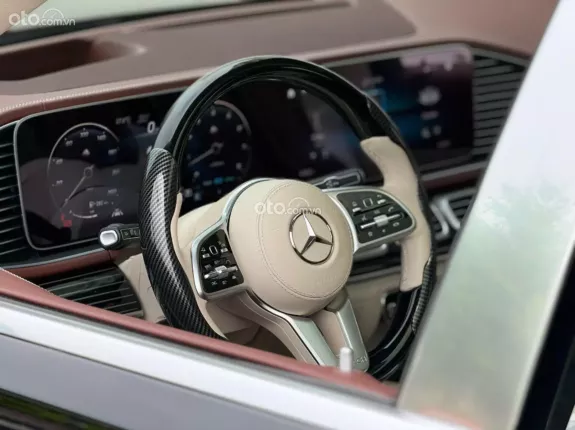 Maybach Quattro 2022 - Xe màu đen, nội thất nâu phối kem cực đẹp