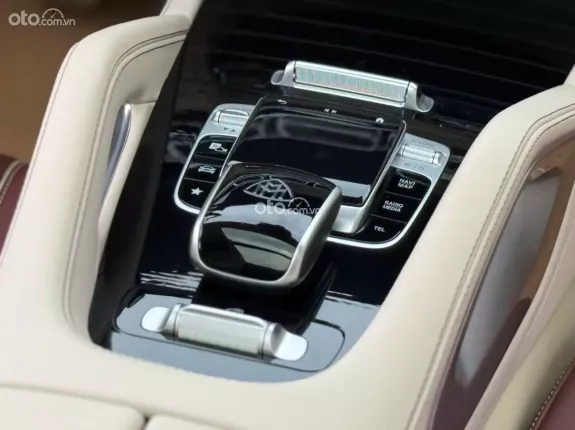 Maybach Quattro 2022 - Xe màu đen, nội thất nâu phối kem cực đẹp