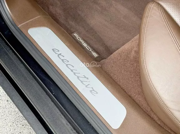 Porsche Panamera 4 Executive 2021 - Porsche Panamera 4Executive 2022