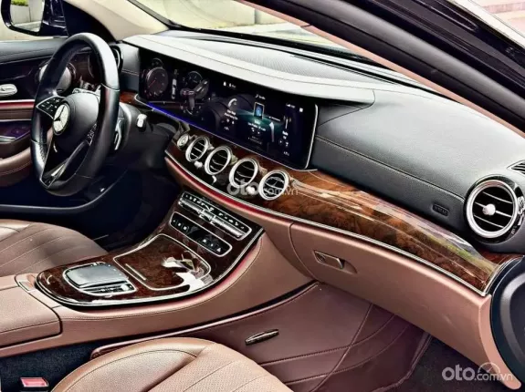 Mercedes-Benz E200 Exclusive V1 2022 - E200 Exclusiver 2022 V1