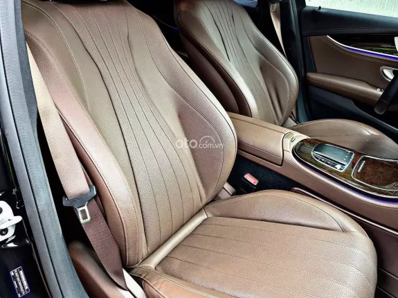 Mercedes-Benz E200 Exclusive V1 2022 - E200 Exclusiver 2022 V1