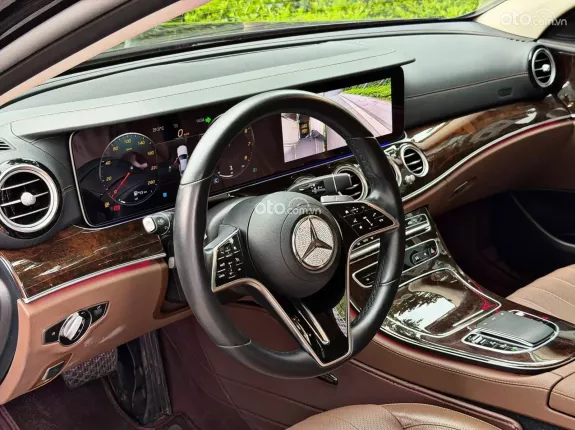 Mercedes-Benz E200 Exclusive V1 2022 - E200 Exclusiver 2022 V1