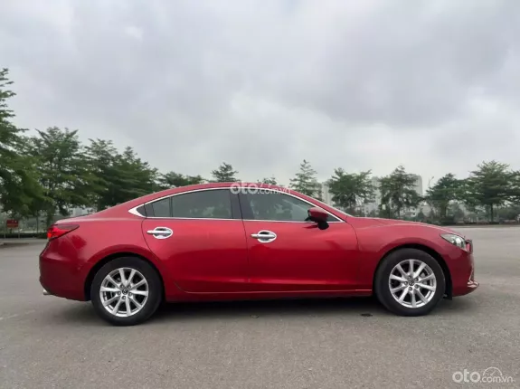 Mazda 6 2.0 AT 2015 - Xe chạy 10 vạn km, nội thất đẹp như mới