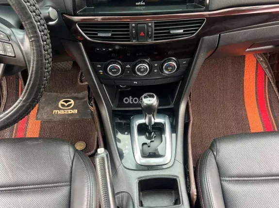 Mazda 6 2.0 AT 2015 - Xe chạy 10 vạn km, nội thất đẹp như mới