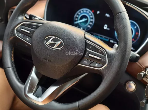 Hyundai Santa Fe 2.2L Dầu Cao cấp 2022 - Xe đẹp tại Hà Nội, giá tốt thương lượng